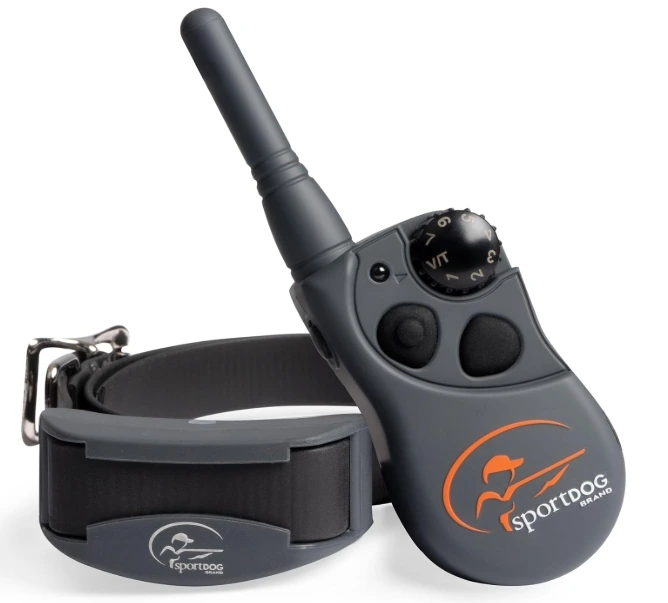 SportDOG FieldTrainer 425XS Stubborn Dog Remote Trainer system featuring a dark gray receiver collar and compact transmitter remote, ideal as the best rated dog shock collar for high-drive dogs.   